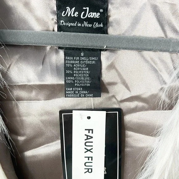 ✨NEW✨ Faux Fur Jacket - Picture 3 of 3